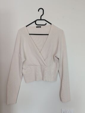 Cropped V-Neck Wrap Sweater - Cream